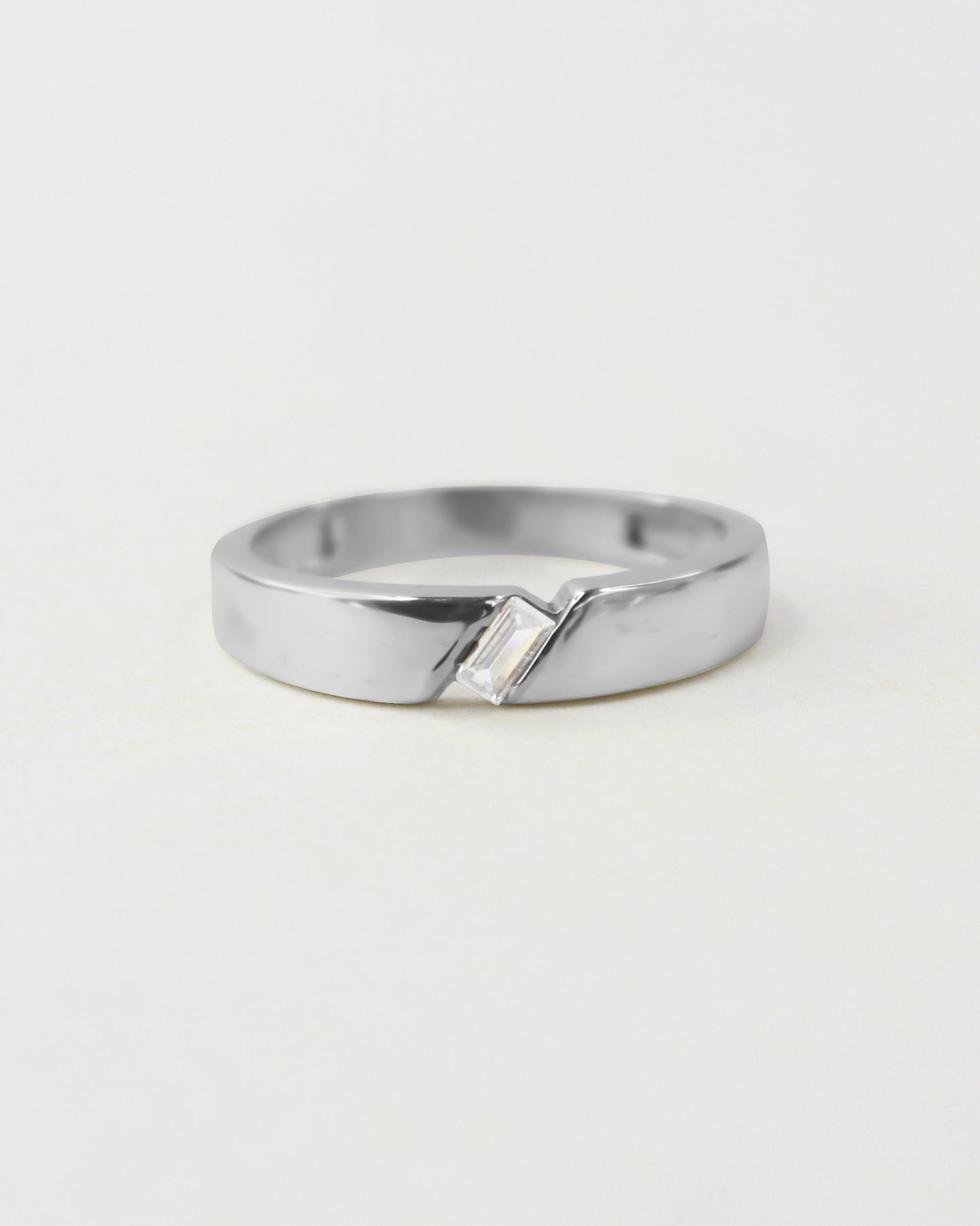 Edge Baguette Silver Ring