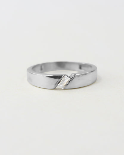 Edge Baguette Silver Ring
