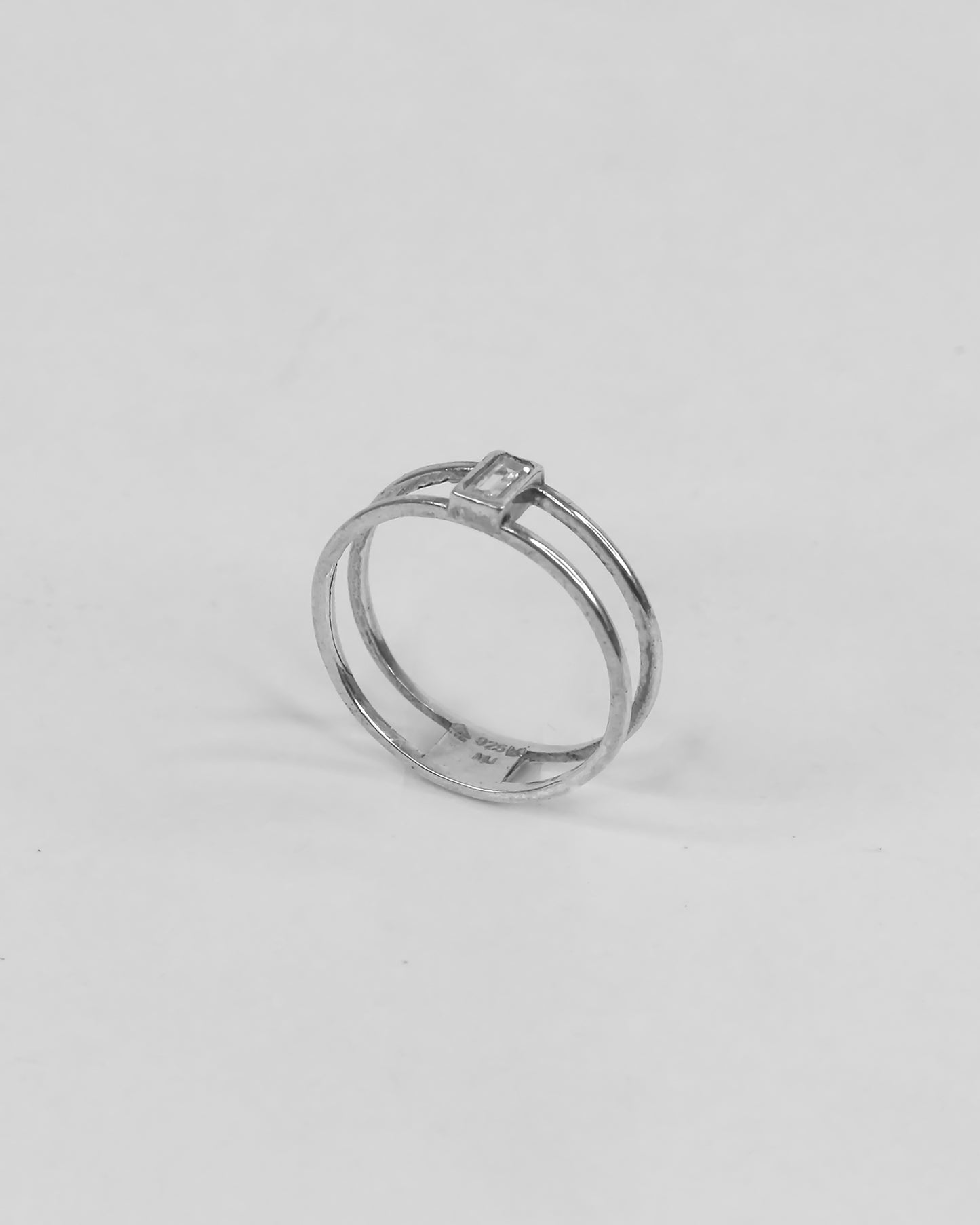 Parallel Calm Silver Ring