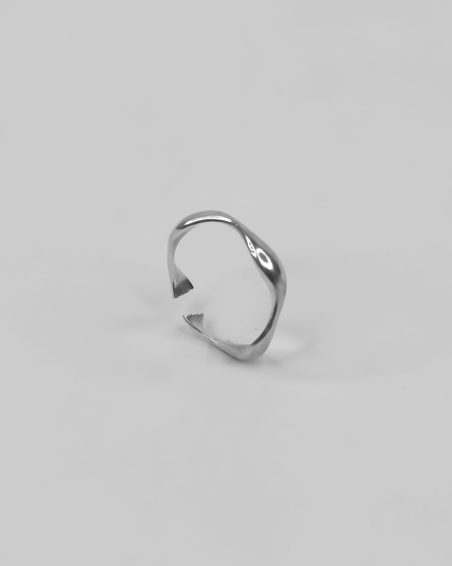 Soft Curve Silver Ring