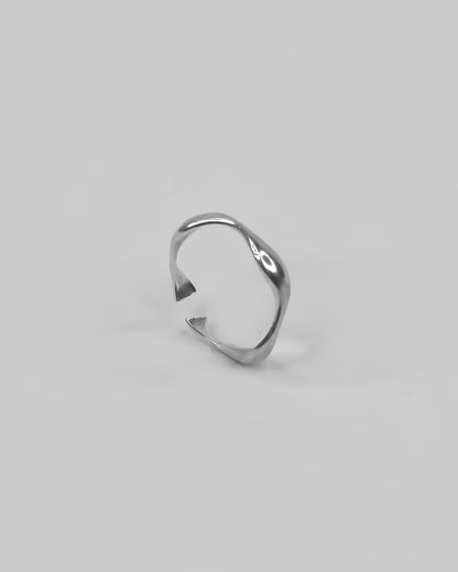 Soft Curve Silver Ring